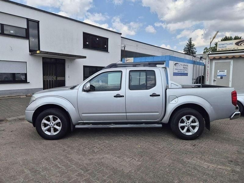 Gebraucht Nissan Navara 190 PS (139 kW) 2009 Silber Pickup