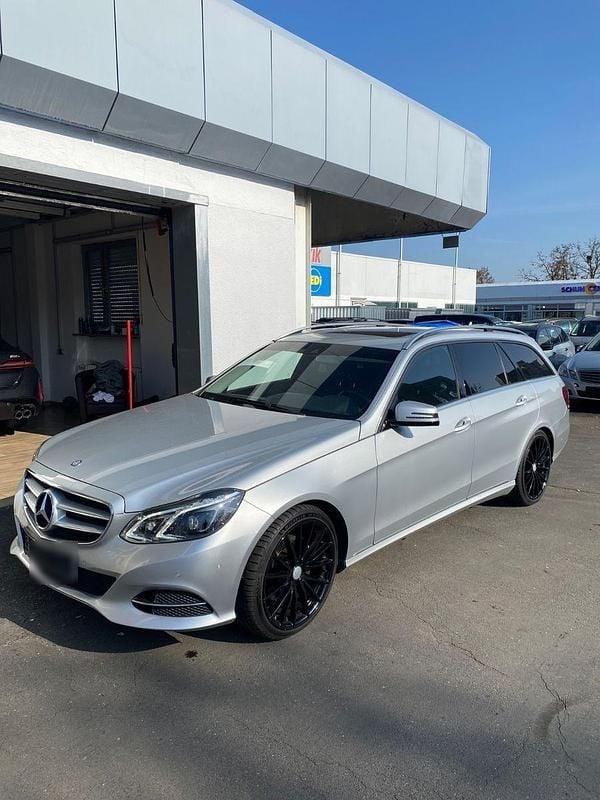 Gebraucht Mercedes E350 Avantgarde 258 PS (189 kW) 2013 Silber Kombi