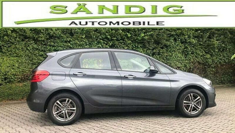 Gebraucht BMW 218 140 PS (102 kW) 2019 Mineralgrau metallic Van / Kleinbus