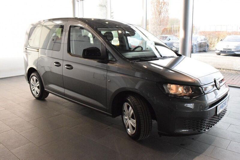 Gebraucht VW Caddy Basis 102 PS (75 kW) 2021 Polsterfarbe: schwarz Van / Kleinbus