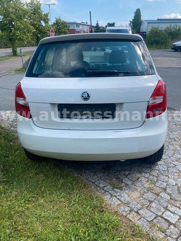 Gebraucht Skoda Fabia Ambition 90 PS (66 kW) 2013 Weiß Kleinwagen