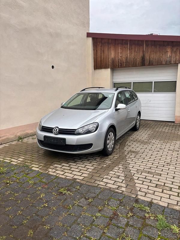 Grau Gebraucht 2013 VW Golf VII Kombi | 6.890 € (Guter Preis) - Bild 1/4