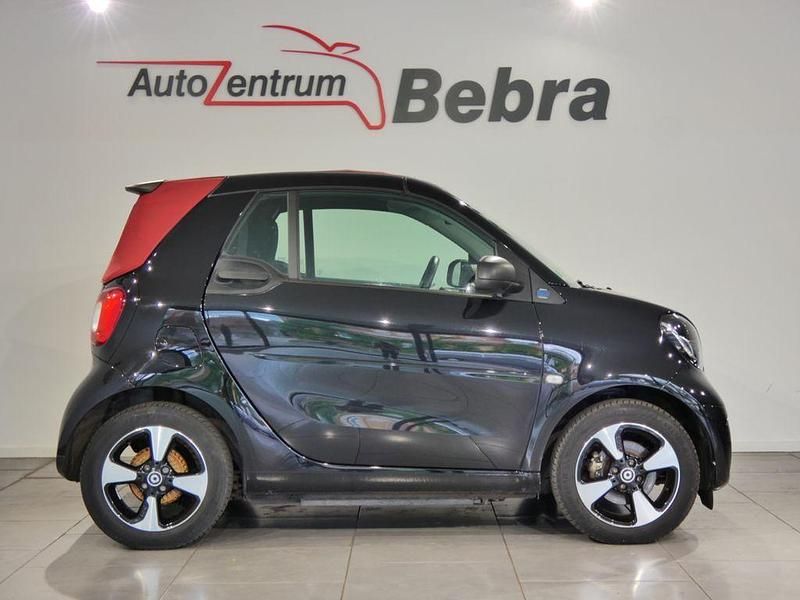 Gebraucht Smart ForTwo Electric Drive 60 kW (82 PS) 2021 Schwarz Cabrio