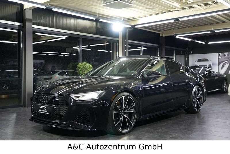 Gebraucht Audi RS7 Sportback Ambiente 600 PS (441 kW) 2020 Pantherschwarz kristalleffekt Kleinwagen