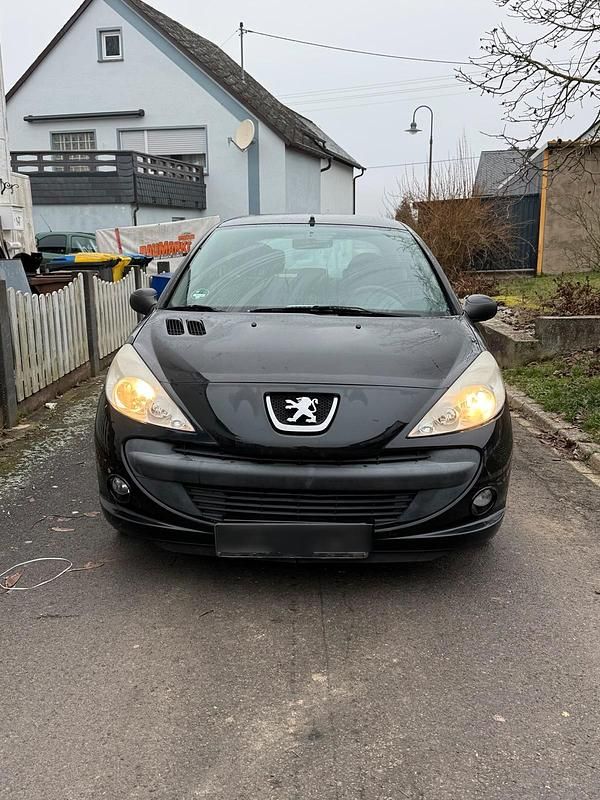 Schwarz Gebraucht 2010 Peugeot 206+ Kleinwagen | 1.400 € - Bild 1/4