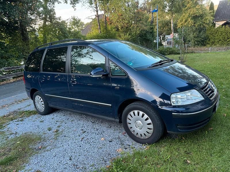 Gebraucht 2004 VW Sharan Van / Kleinbus | 5.900 € - Bild 1/4