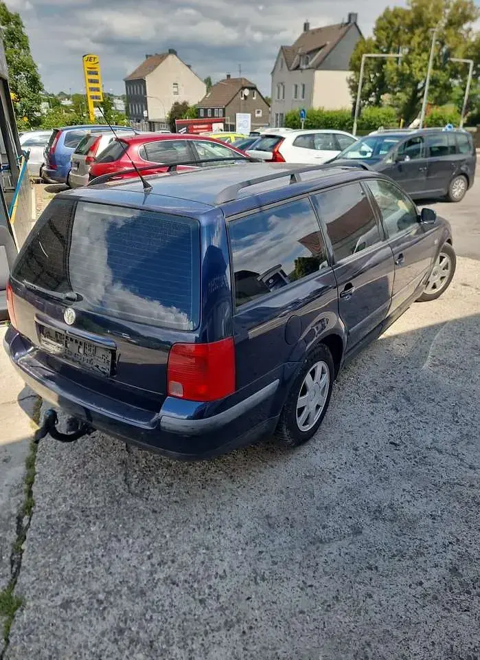 Gebraucht VW Passat 90 PS (66 kW) 1996 Limousine