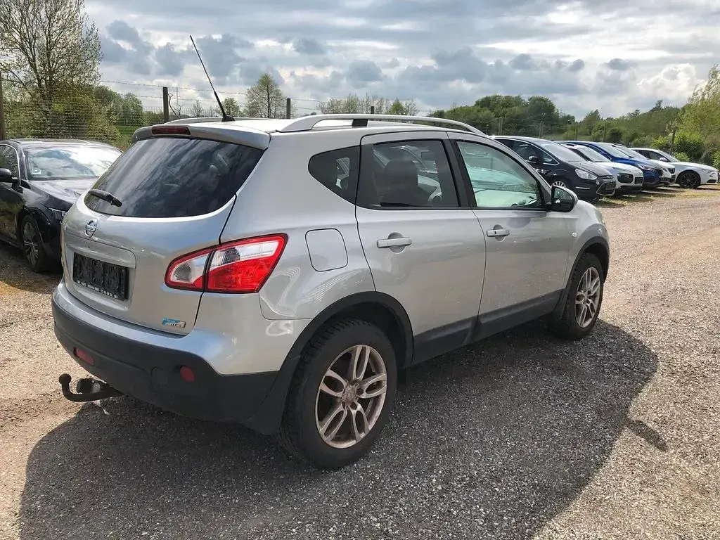 Gebraucht Nissan Qashqai Tekna 131 PS (96 kW) 2013 Grau SUV