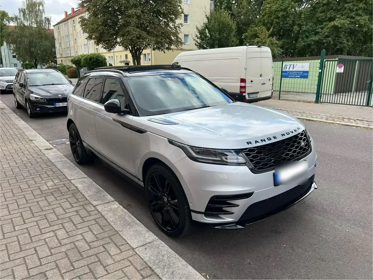 Gebraucht Land Rover Range Rover Velar 300 PS (220 kW) 2019 Silber SUV