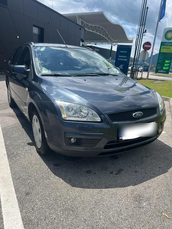 Grau Gebraucht 2007 Ford Focus Kombi | 1.200 € (Fairer Preis) - Bild 1/4