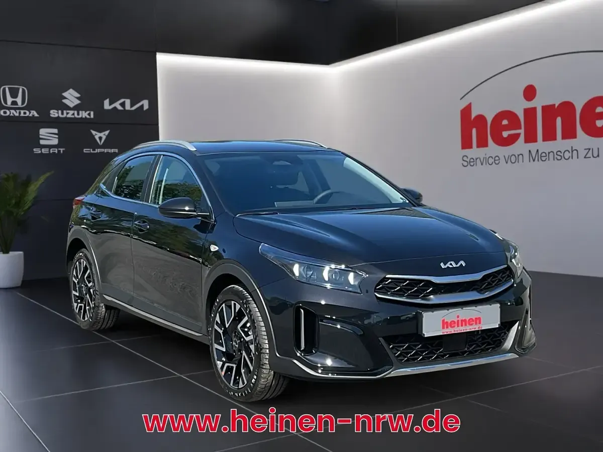 Neu Kia XCeed Vision 150 PS (110 kW) 2026 Black pearl SUV