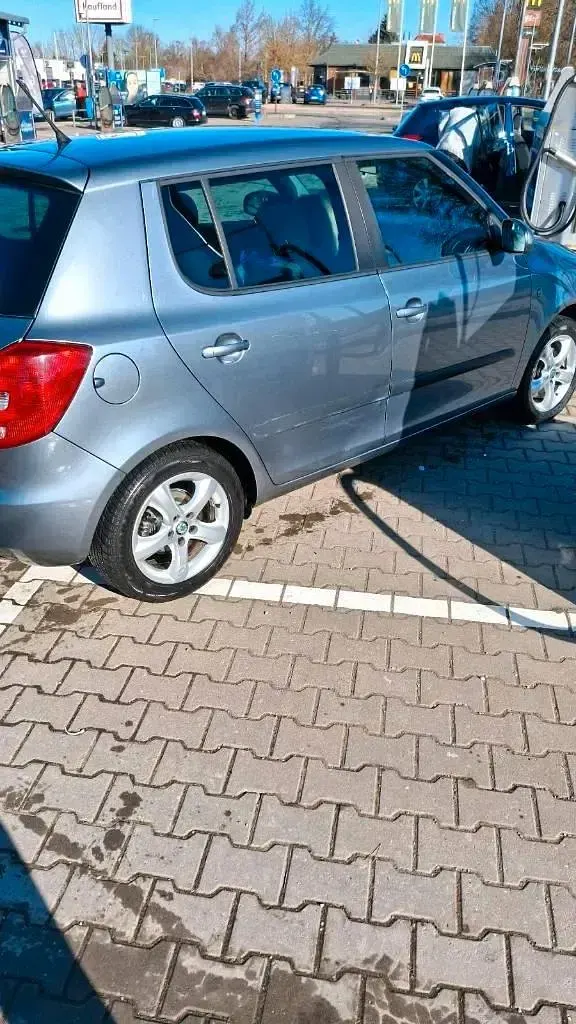 Gebraucht Skoda Fabia 86 PS (63 kW) 2013 Grau Kleinwagen