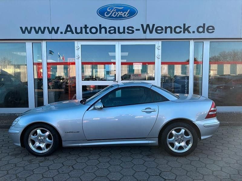 Silber Gebraucht 2001 Mercedes SLK200 Cabrio | 5.970 € (Teuer) - Bild 1/4