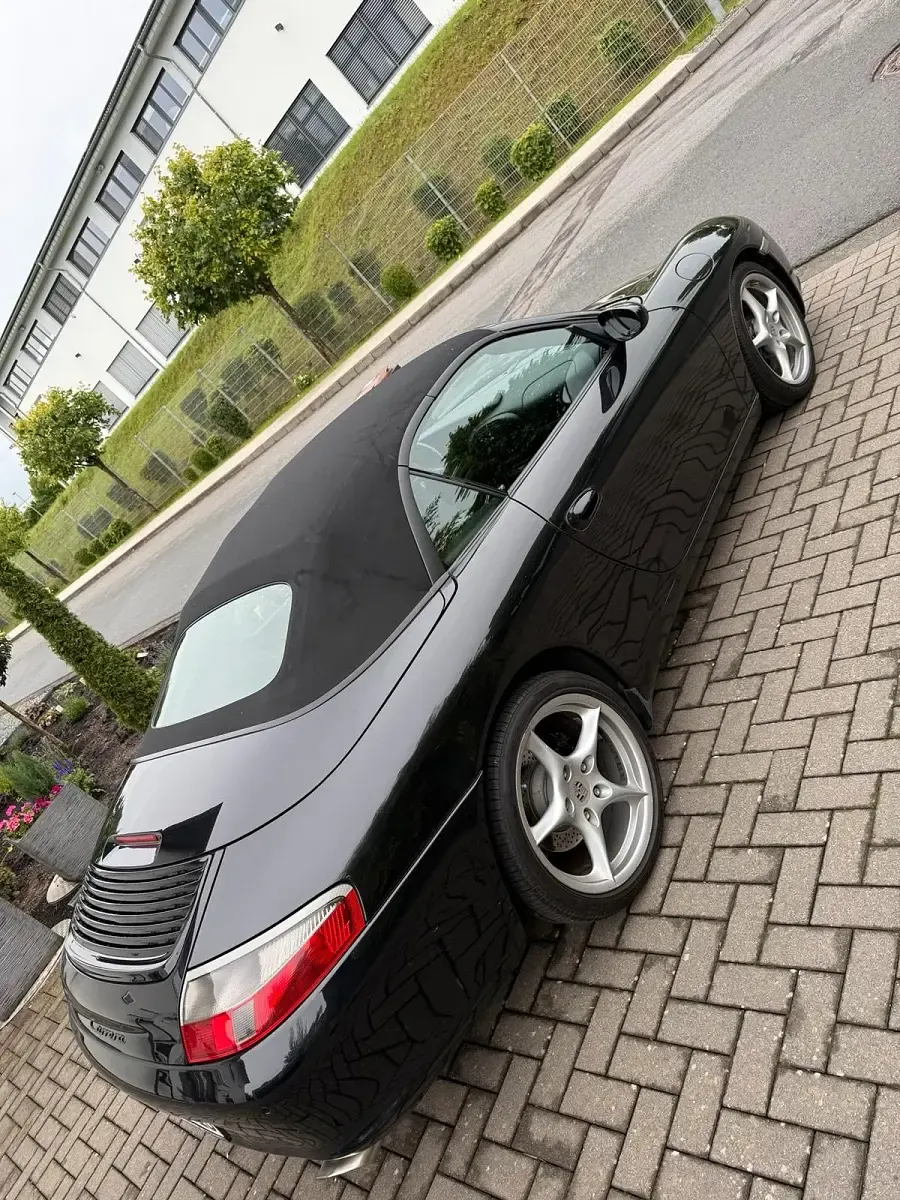 Gebraucht Porsche 996 320 PS (235 kW) 2002 Schwarz Cabrio