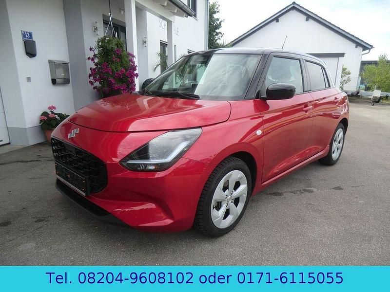 Rot Gebraucht 2025 Suzuki Swift Comfort Limousine | 18.350 € (Teuer) - Bild 1/4