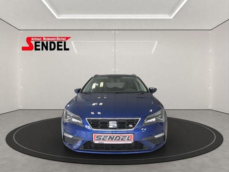 Blau Gebraucht 2017 Seat Leon Limousine | 13.499 € (Fairer Preis) - Bild 1/4