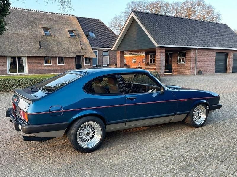 Second-hand Ford Capri 220 CP (161 kW) 1981 Albastru Coupe