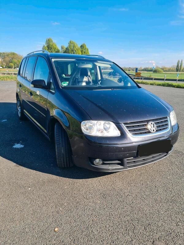Schwarz Gebraucht 2005 VW Touran Highline Van / Kleinbus | 2.500 € (Fairer Preis) - Bild 1/4