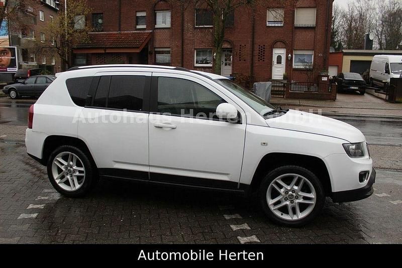 Gebraucht Jeep Compass Limited 170 PS (125 kW) 2013 Weiß SUV
