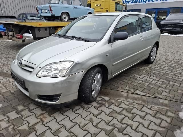 Silver metallic Gebraucht 2006 Toyota Corolla Limousine | 1.499 € (Superpreis) - Bild 1/4