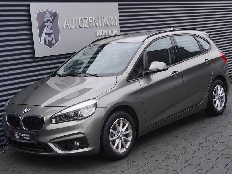 Gebraucht BMW 218 Active Tourer Basis 150 PS (110 kW) 2016 Platinsilber metallic Van / Kleinbus