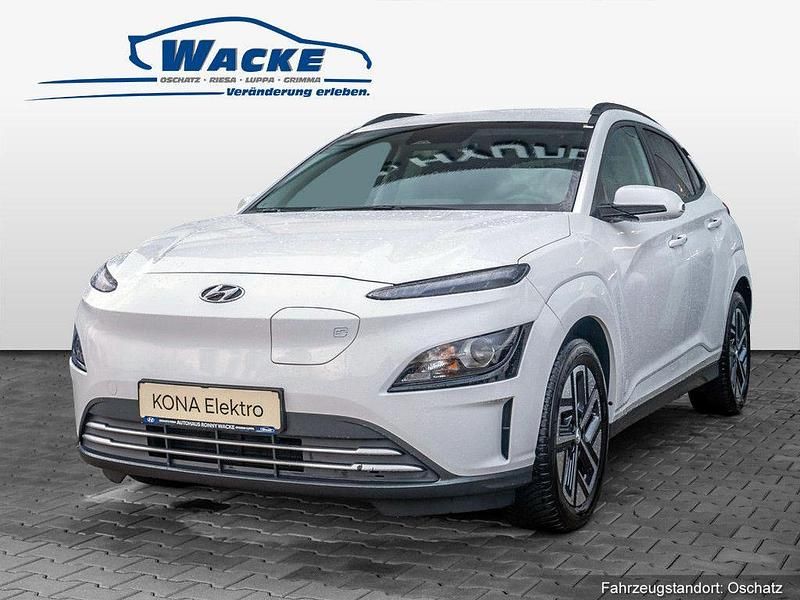Farbe: weiss Gebraucht 2021 Hyundai Kona Edition 30+ SUV | 17.970 € (Guter Preis) - Bild 1/4