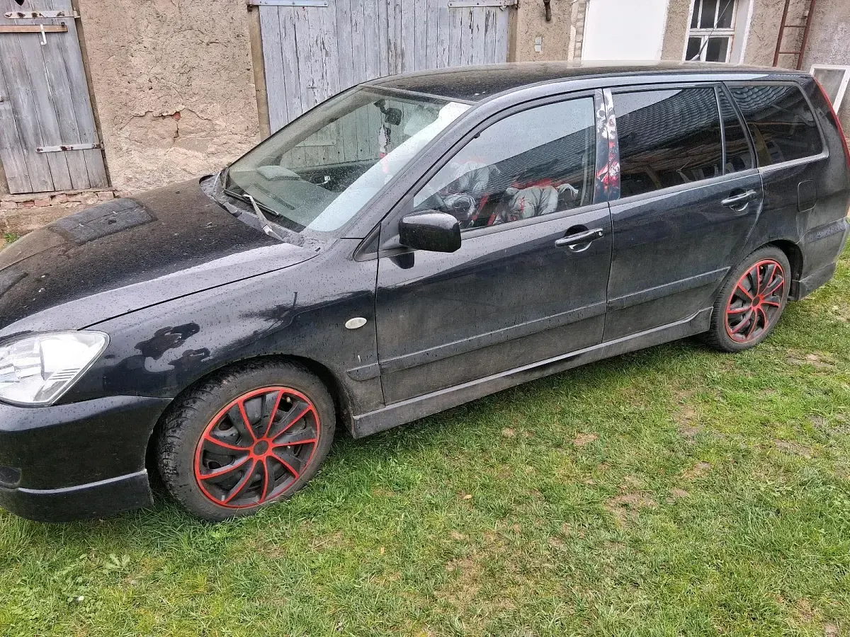 Second-hand Mitsubishi Lancer 98 CP (72 kW) 2007 Negru Break