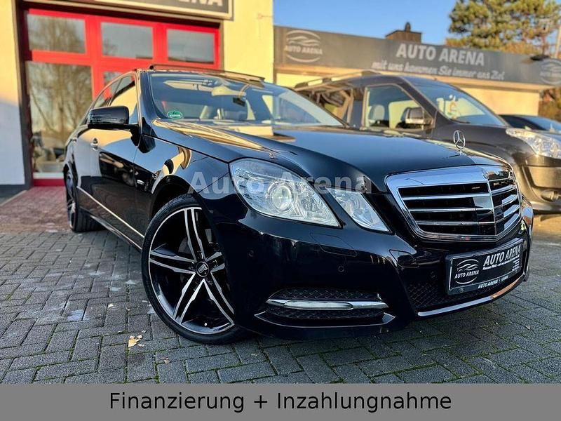 Gebraucht Mercedes E350 Avantgarde 265 PS (194 kW) 2010 Schwarz Limousine