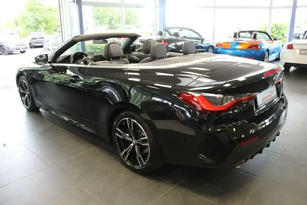 Gebraucht BMW 420 Cabriolet M Sport 184 PS (135 kW) 2023 Saphirschwarz metallic Cabrio