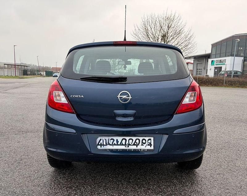 Gebraucht Opel Corsa Innovation 101 PS (74 kW) 2012 Blau Limousine