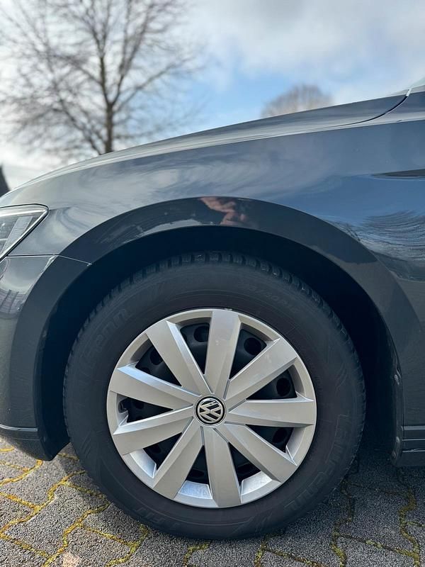 Gebraucht VW Passat 150 PS (110 kW) 2015 Grau Kombi