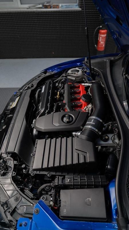 Second-hand Audi RS3 Ambiente 367 CP (269 kW) 2016 Albastru Berlinǎ