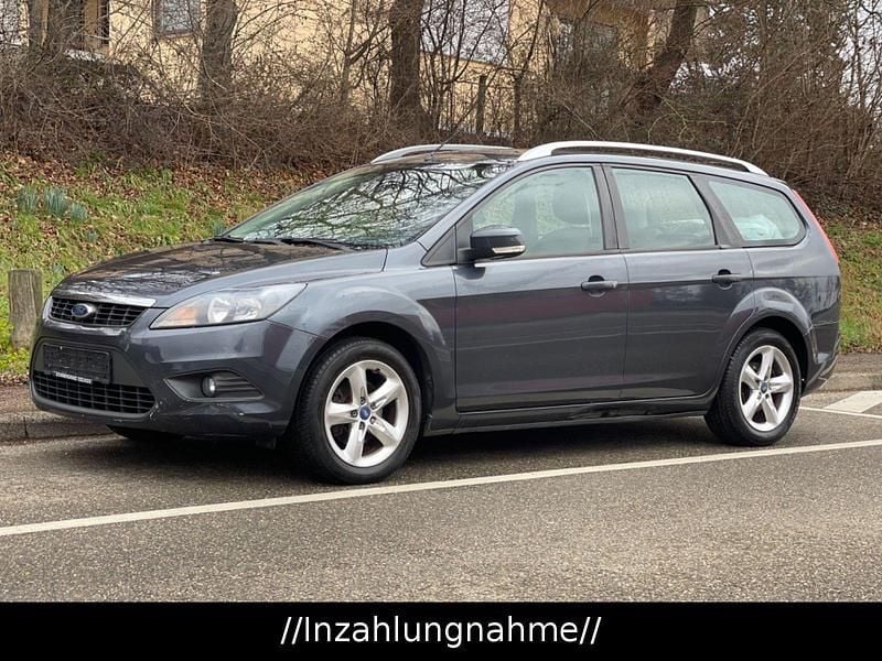 Gebraucht Ford Focus Style 101 PS (74 kW) 2010 Grau Kombi