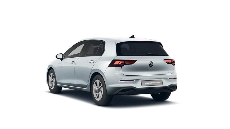 Gebraucht VW Golf VIII Life 116 PS (85 kW) 2025 Oyster silver metallic