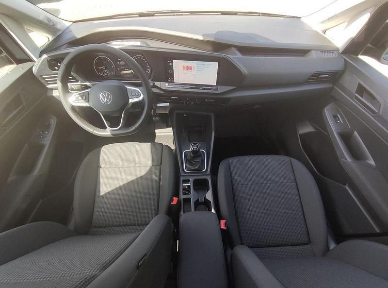 Gebraucht VW Caddy Basis 122 PS (89 kW) 2024 Starlight blue metallic Van / Kleinbus