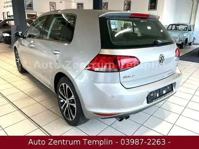Używany VW Golf VII 150 KM (110 kW) 2014 Srebrny Sedan/Limuzyna