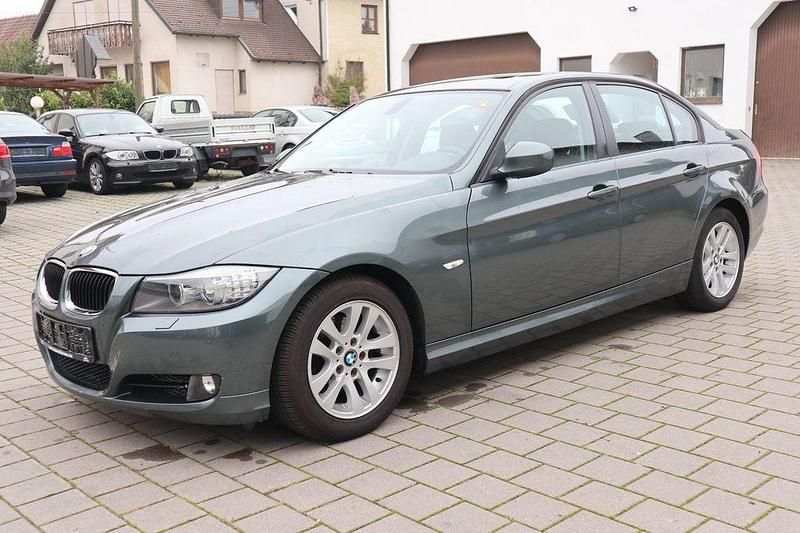 Tasman metallic Gebraucht 2008 BMW 318 Limousine | 3.490 € (Guter Preis) - Bild 1/4