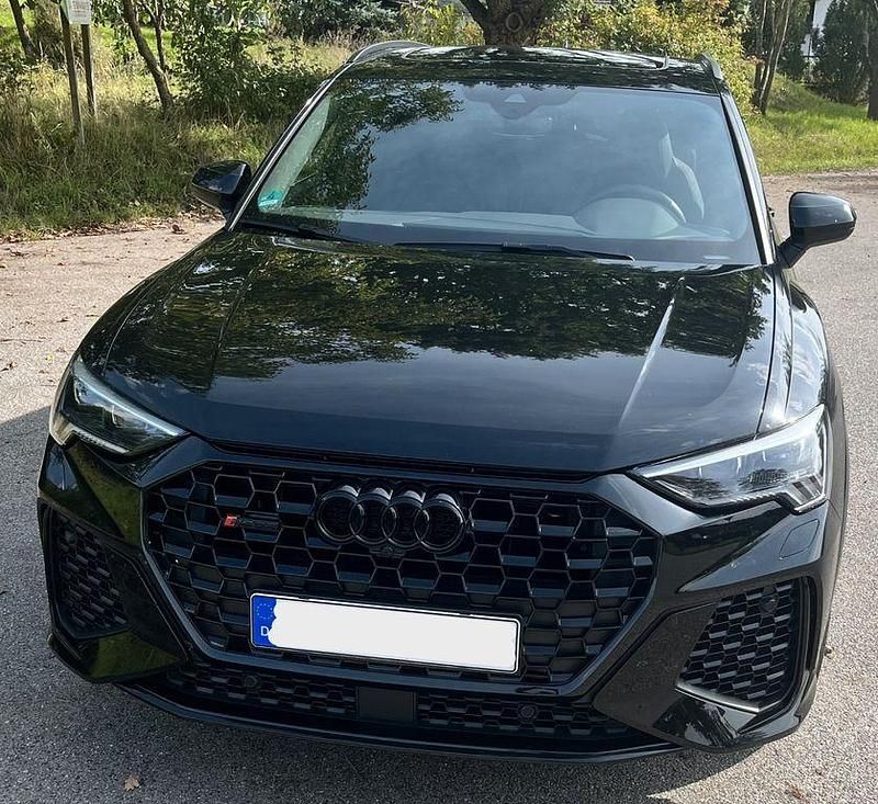 Schwarz Gebraucht 2022 Audi RS Q3 Sport SUV | 57.499 € (Fairer Preis) - Bild 1/4