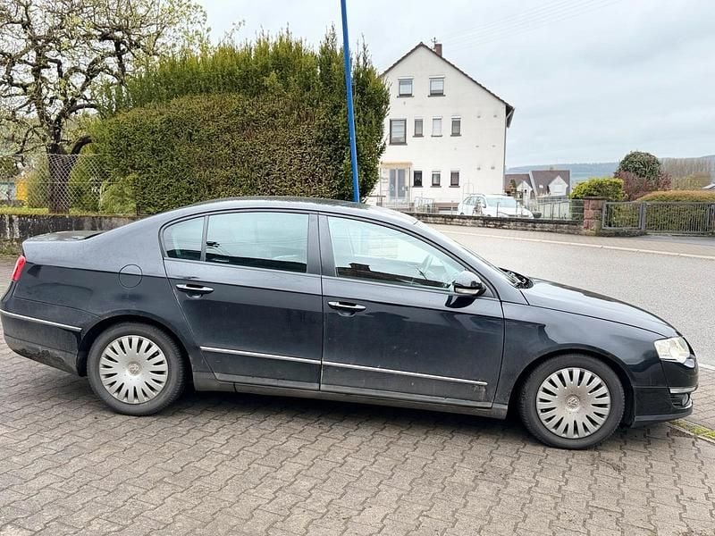 Gebraucht VW Passat 140 PS (102 kW) 2006 Schwarz Limousine