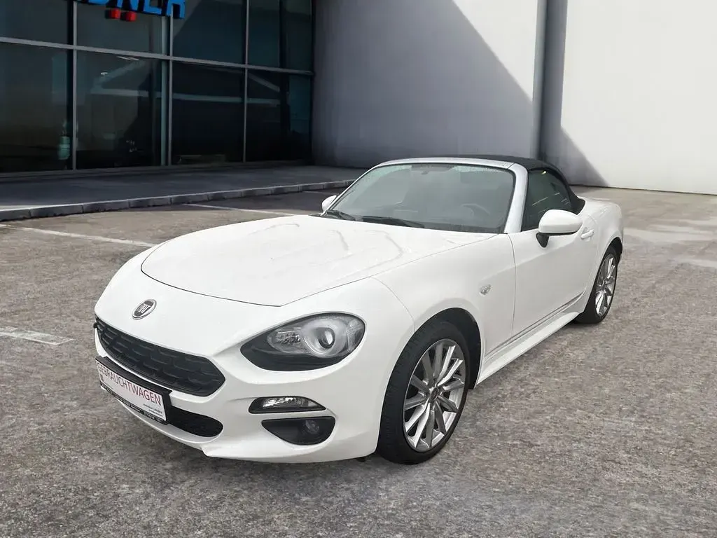 Gebraucht Fiat 124 Spider Lusso 140 PS (102 kW) 2019 Weiß Cabrio