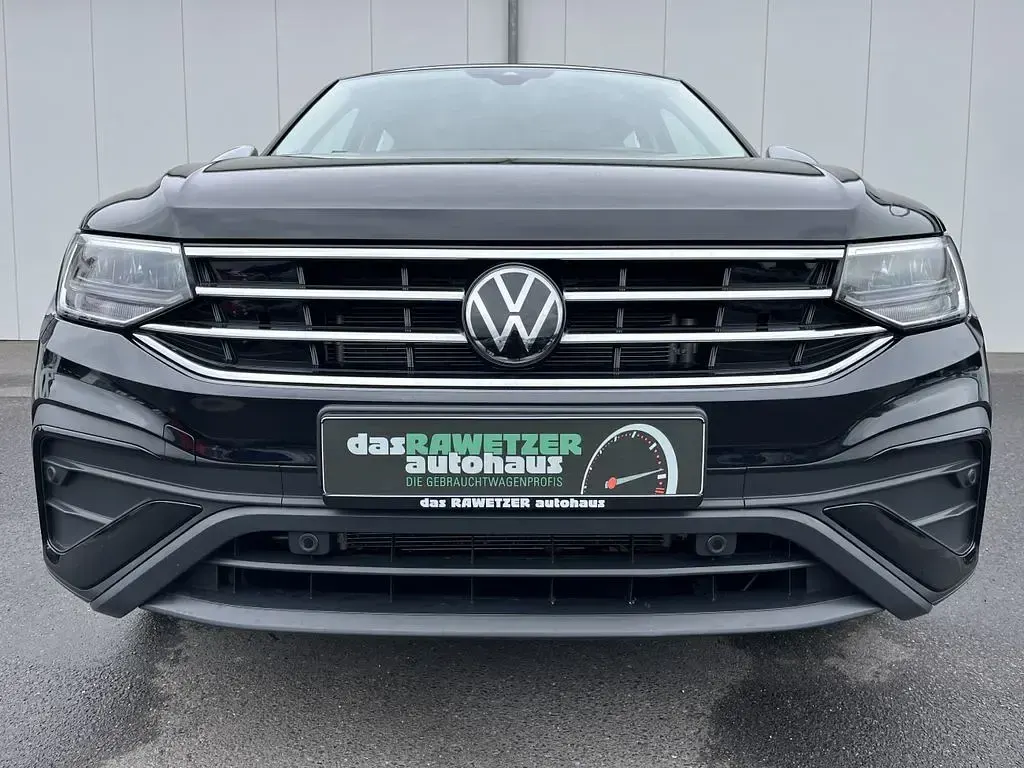 Gebraucht VW Tiguan Life 150 PS (110 kW) 2025 Deep black SUV