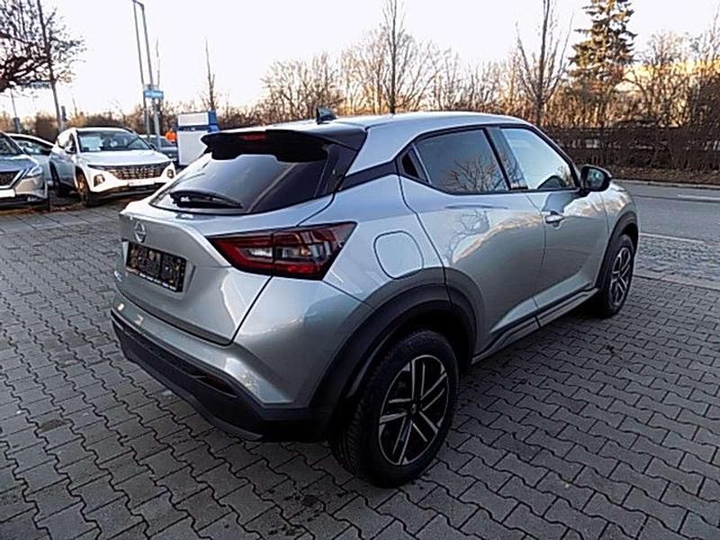 Gebraucht Nissan Juke N-Connecta 114 PS (83 kW) 2024 Silber SUV