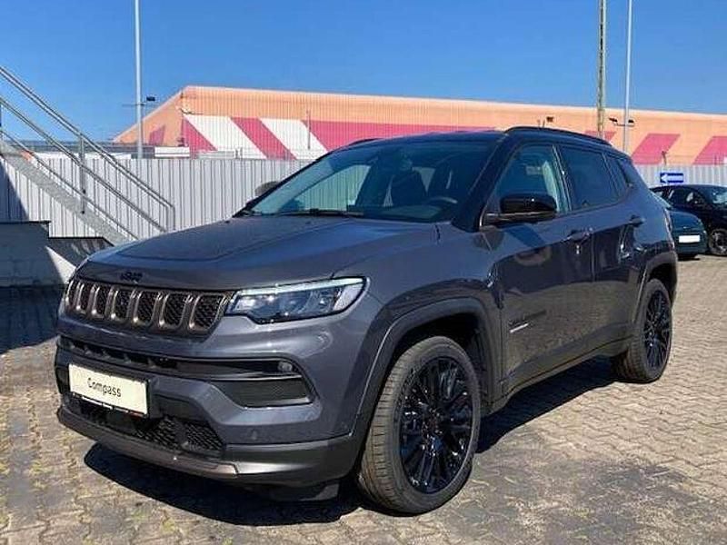 Graphite grey / dach schwarz Gebraucht 2022 Jeep Compass SUV | 33.490 € - Bild 1/4