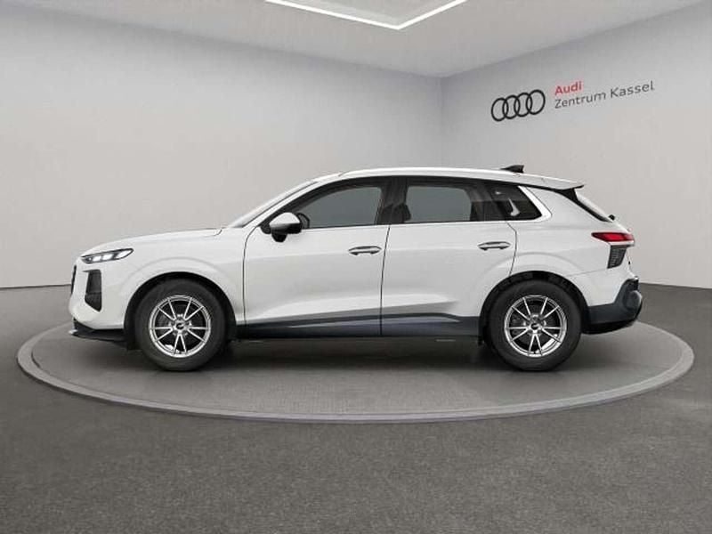 Nouă Audi Q3 Advanced 150 CP (110 kW) 2025 Alb SUV