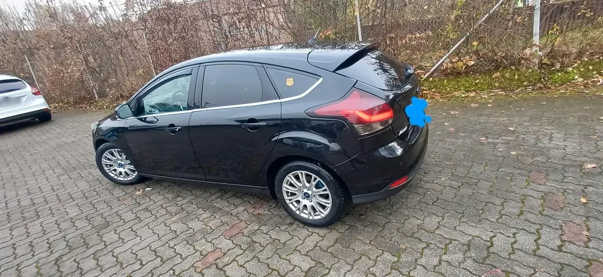 Gebraucht Ford Focus 150 PS (110 kW) 2012 Schwarz Kleinwagen