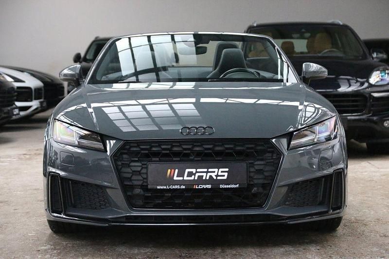 Gebraucht Audi TT Roadster S-Line 245 PS (180 kW) 2019 Nanograu Cabrio