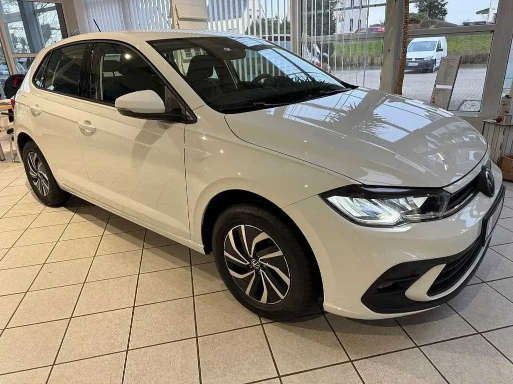 Gebraucht VW Polo Life 95 PS (69 kW) 2025 Weiß Kleinwagen