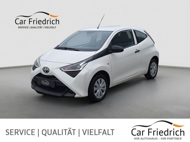 Weiß Gebraucht 2020 Toyota Aygo Business Edition Kleinwagen | 10.919 € (Fairer Preis) - Bild 1/4
