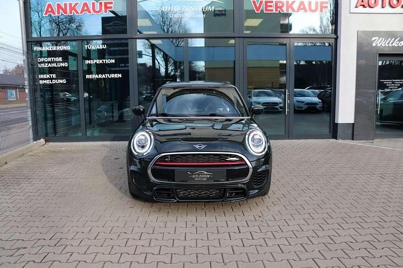 Gebraucht Mini John Cooper Works Coupé 231 PS (169 kW) 2020 Rebel green Coupé