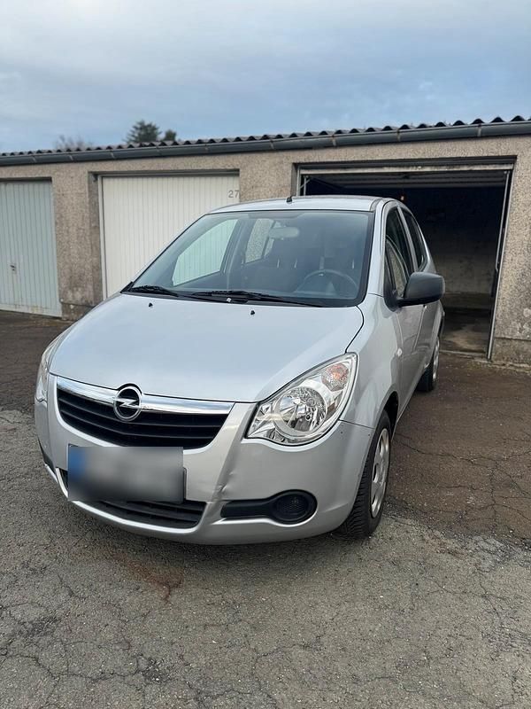 Gebraucht Opel Agila 70 PS (51 kW) 2009 Silber Kleinwagen